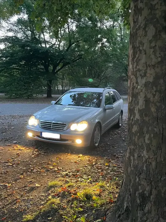 Mercedes-Benz C-Class 2003 photo 3