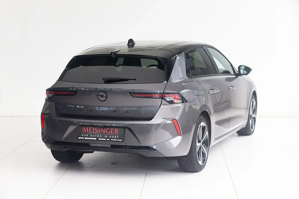 Opel Astra 2024 photo 2