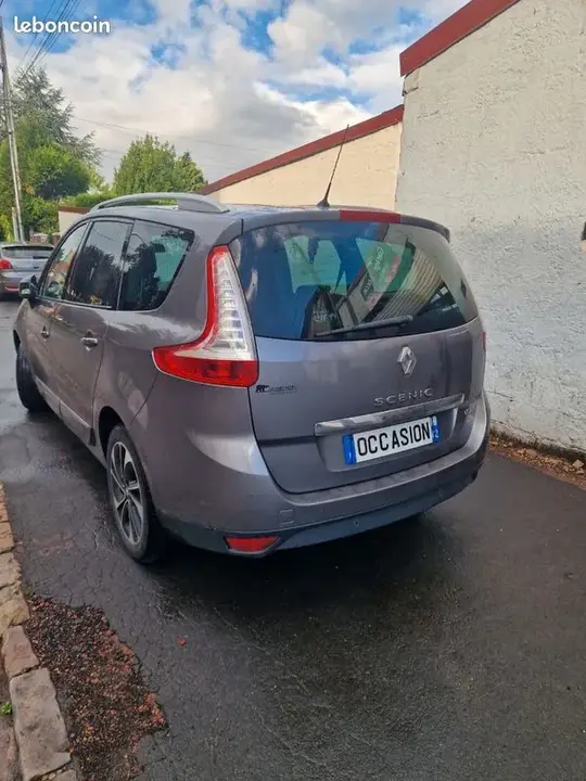 Renault Grand Scenic 2015 photo 4