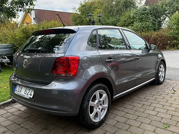 Volkswagen Polo 2011 photo 4