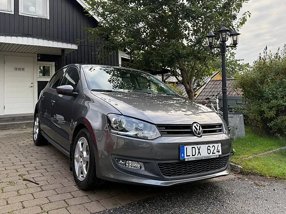 Volkswagen Polo 2011 photo 2