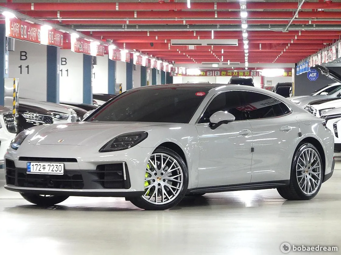 Porsche Panamera 2025 photo 2