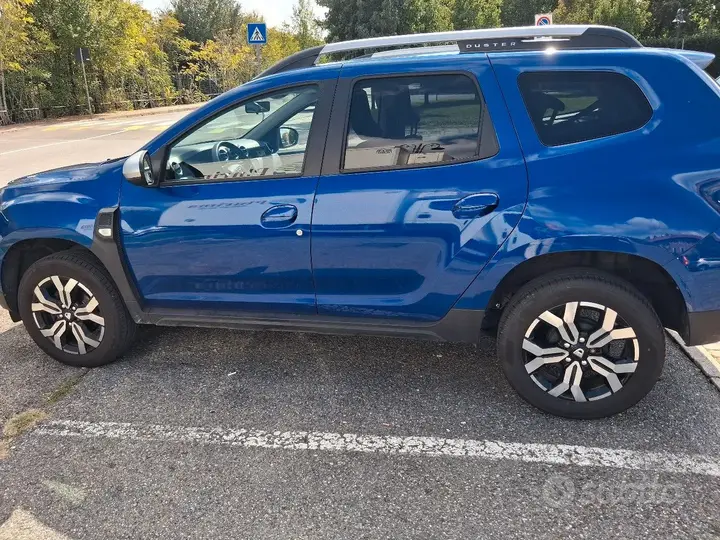 Dacia Duster 2022 photo 2