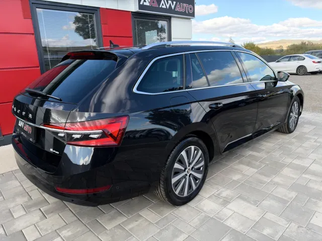 Skoda Superb 2022 photo 4