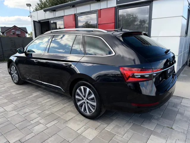 Skoda Superb 2022 photo 3