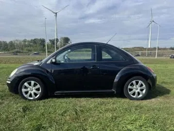 Volkswagen New Beetle 2008 photo 2
