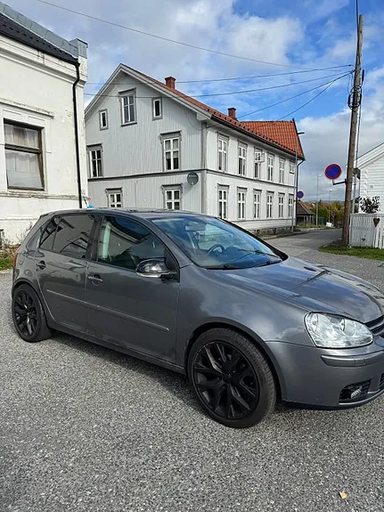 Volkswagen Golf V