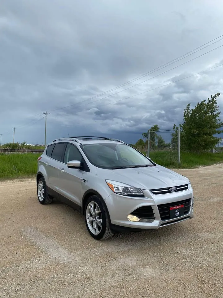 Ford Escape 2016 photo 2