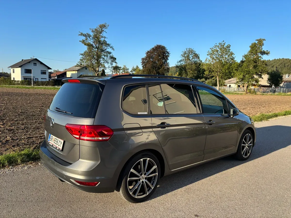 Volkswagen Touran 2016 photo 3