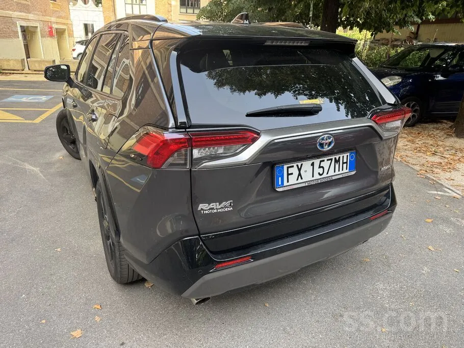 Toyota Rav4 2019 photo 3