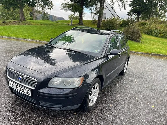 Volvo V50 2005 photo 2