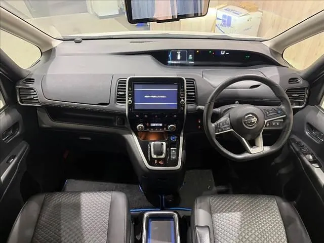 Nissan Serenade 2018 photo 3