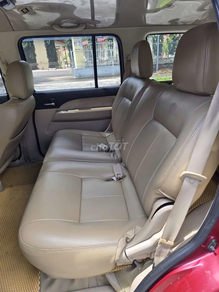 Ford Everest 2009 photo 5