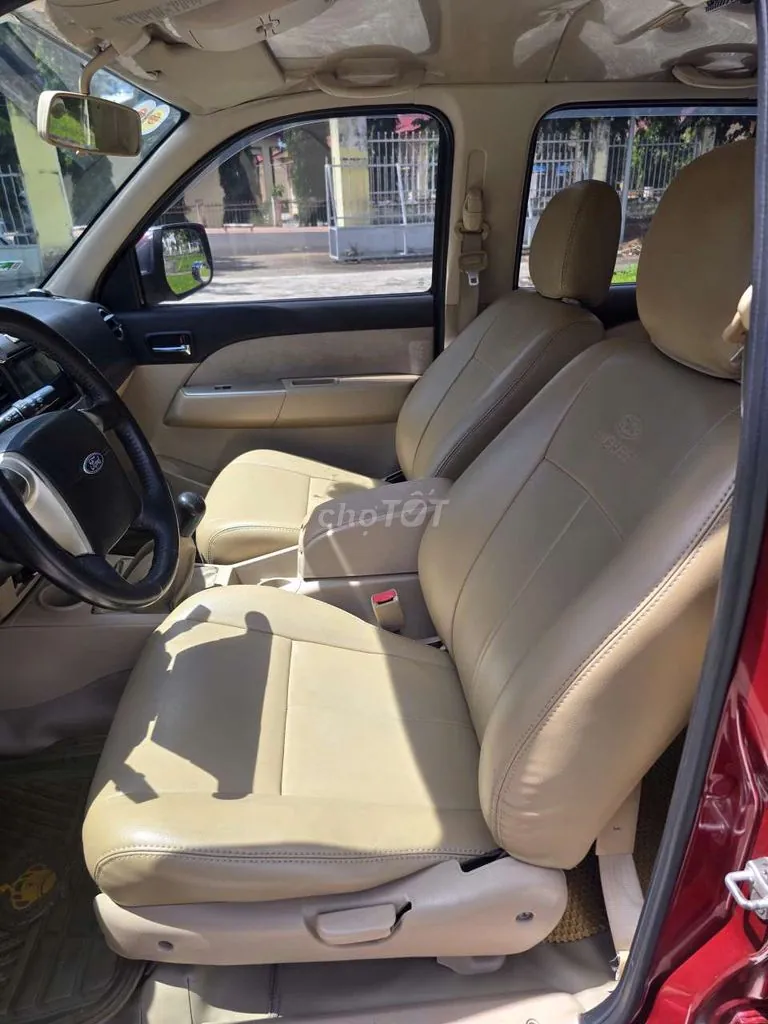 Ford Everest 2009 photo 4