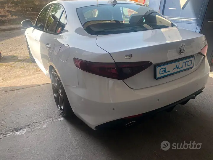 Alfa Romeo Giulia 2018 photo 4