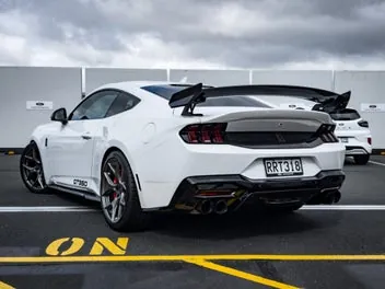 Ford Mustang 2026 photo 4