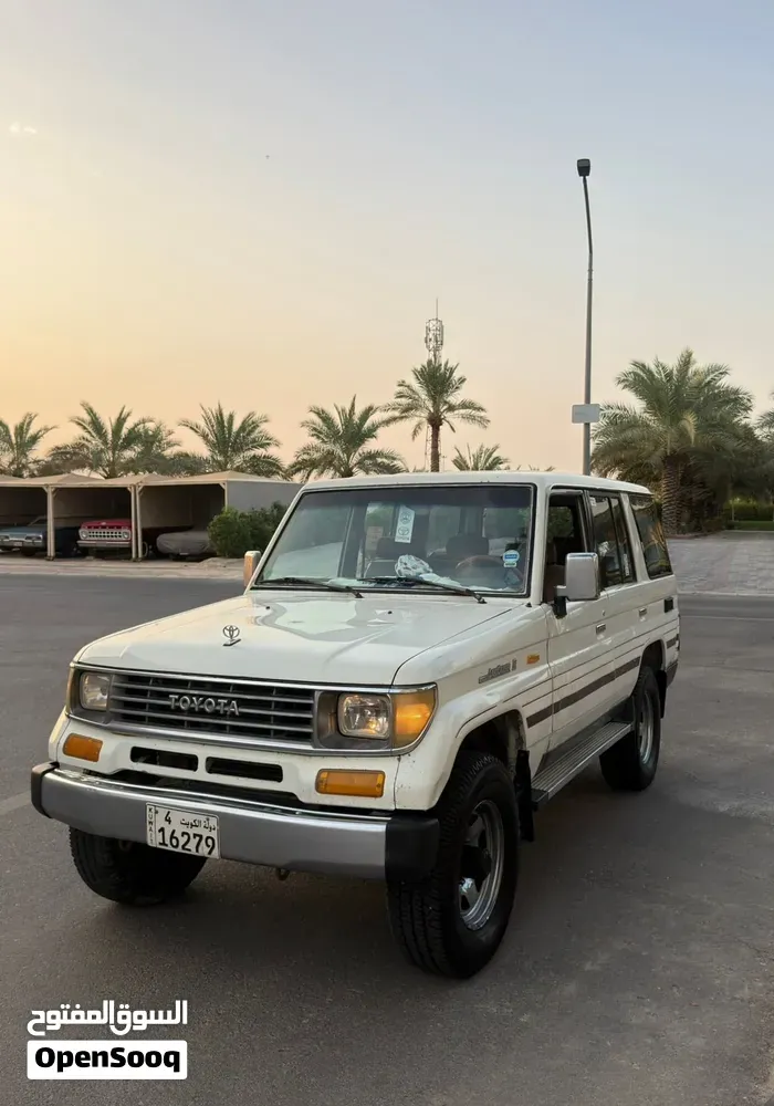 Toyota Land Cruiser