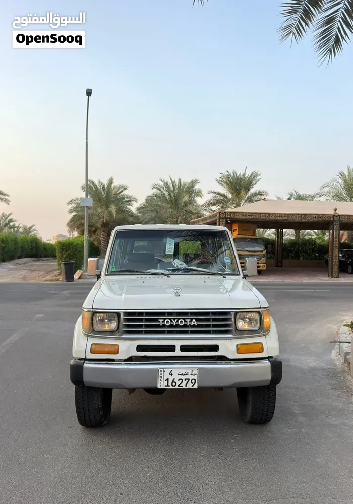 Toyota Land Cruiser 1991 photo 2