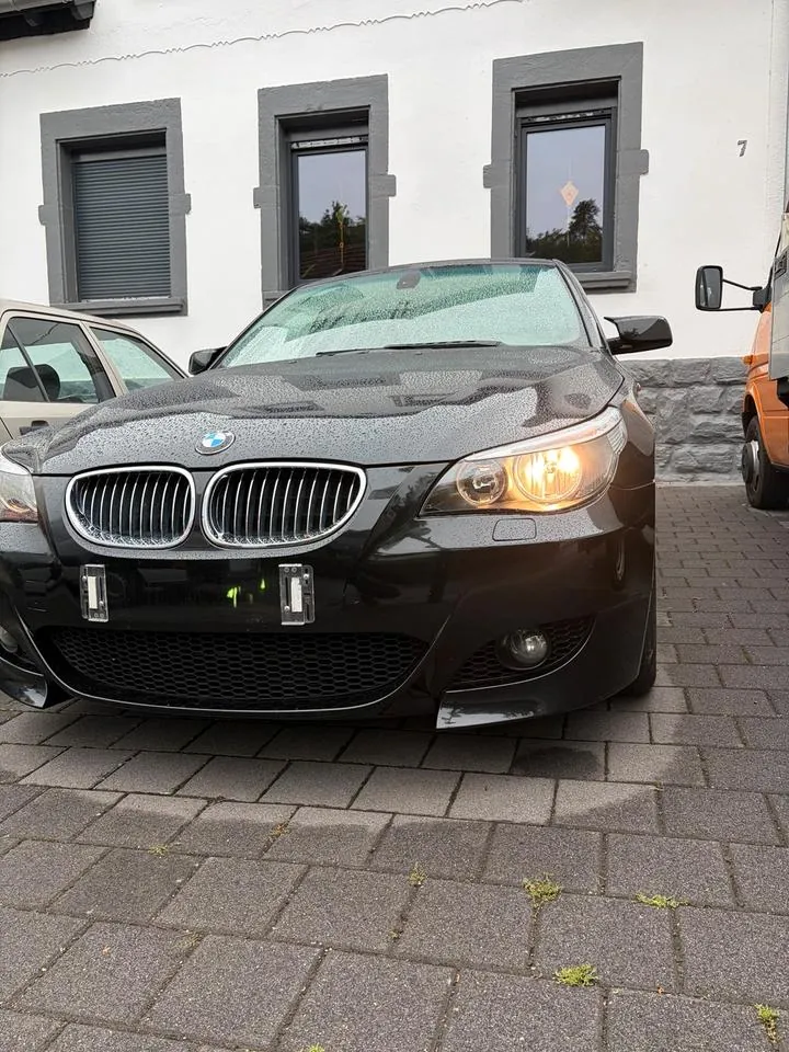 BMW 525I