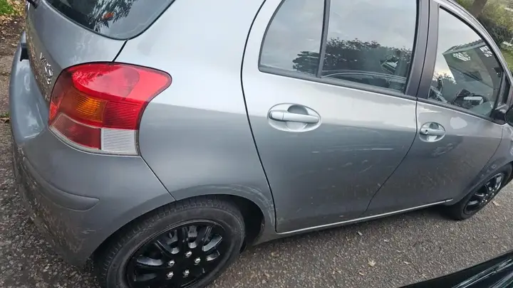 Toyota Yaris 2009 photo 5