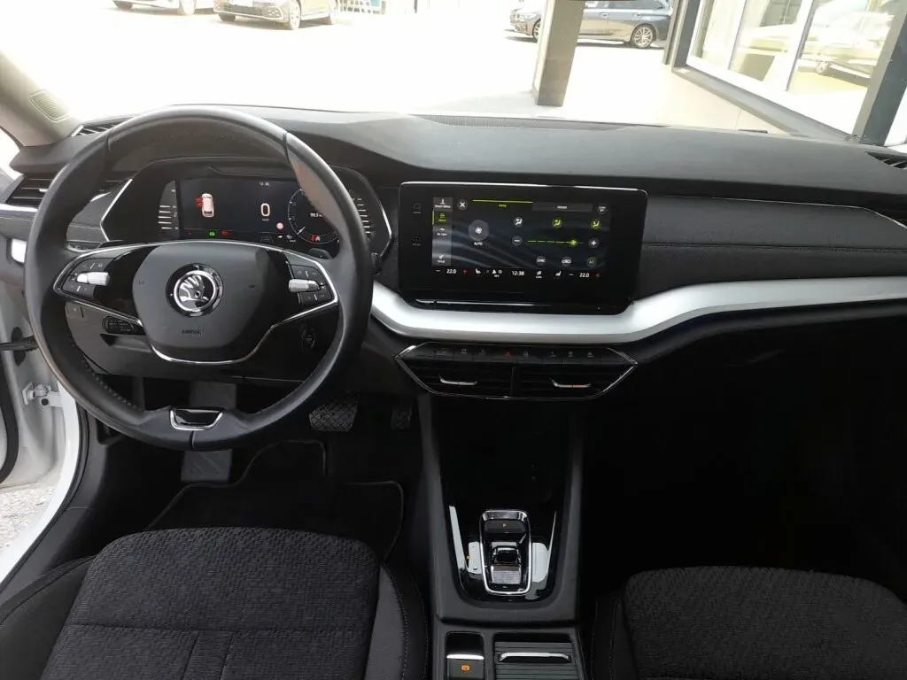 Skoda Octavia 2023 photo 3