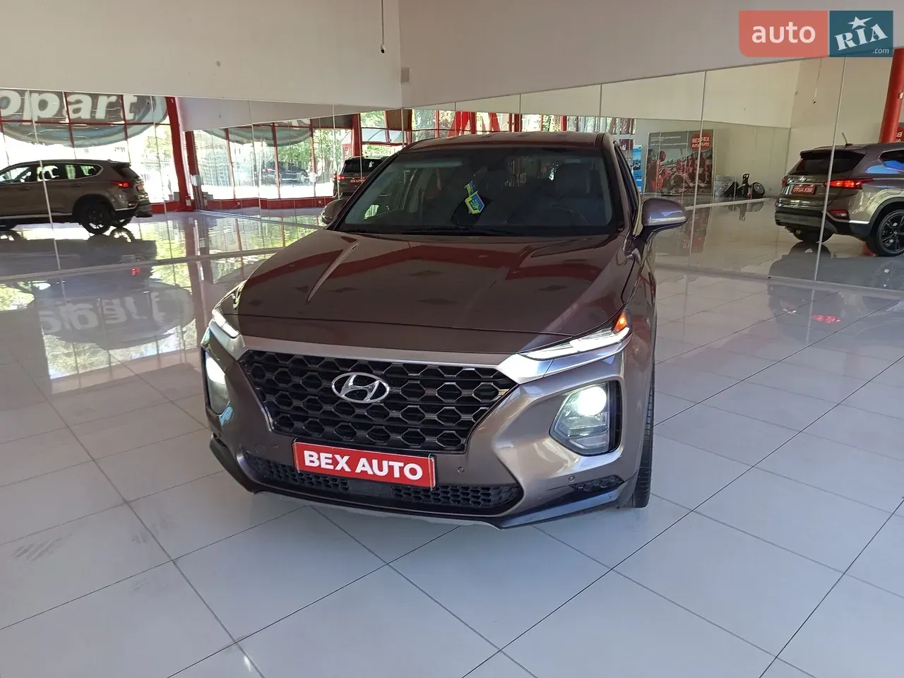 Hyundai Santa Fe 2019 photo 2