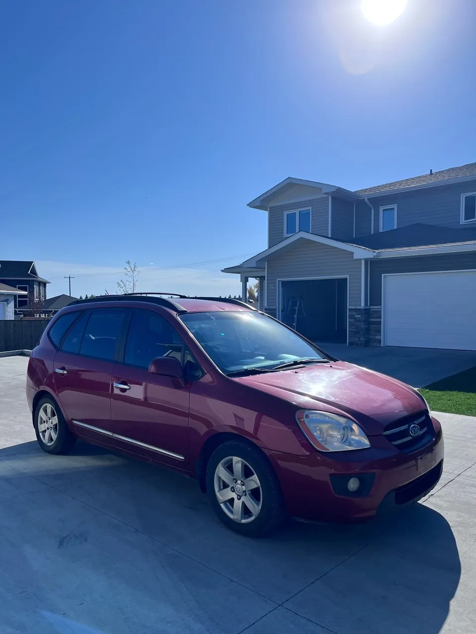 Kia Rondo 2008 photo 2