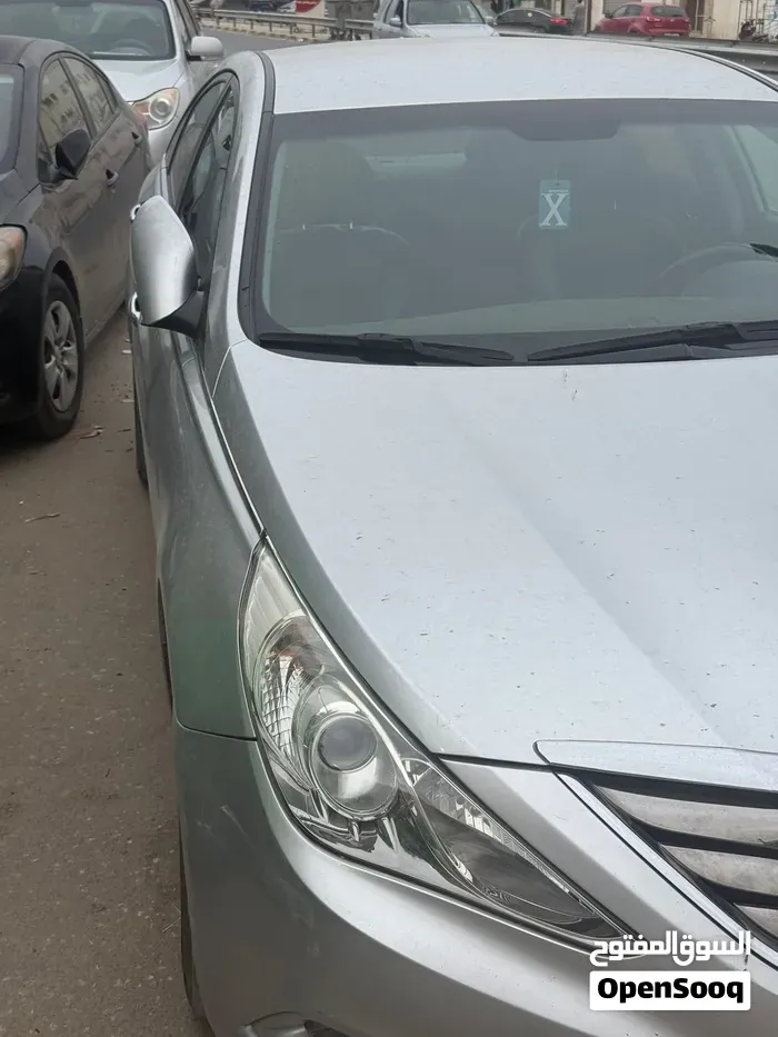 Hyundai Sonata 2013 photo 2