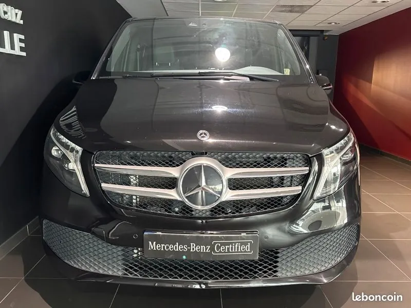 Mercedes-Benz V 2023 photo 5
