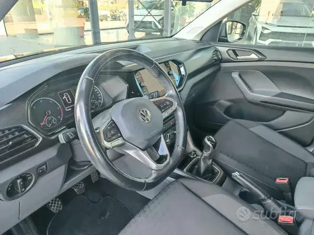 Volkswagen T-Cross 2019 photo 3