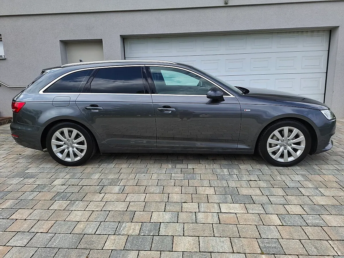Audi A4 2016 photo 2