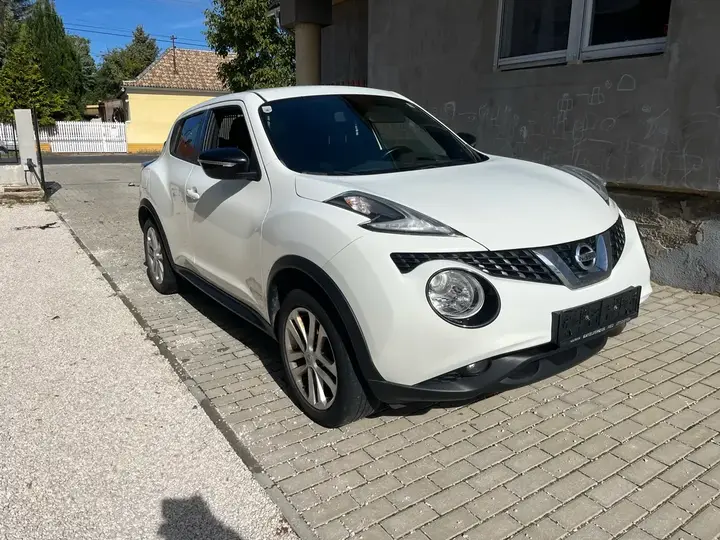 Nissan Juke 2017 photo 2
