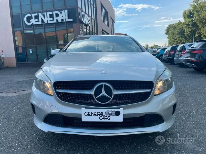 Mercedes-Benz A 2016 photo 4