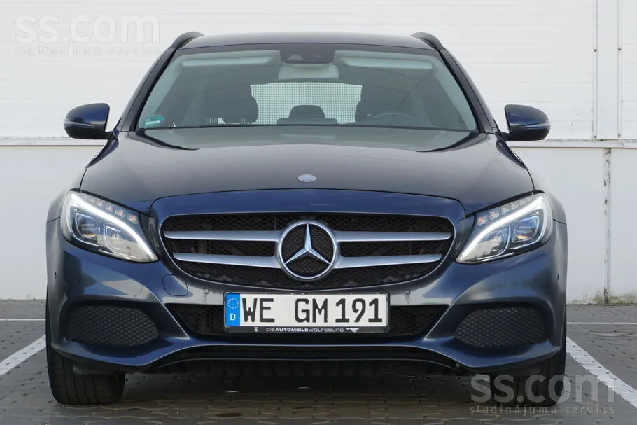Mercedes-Benz C220 2016 photo 3