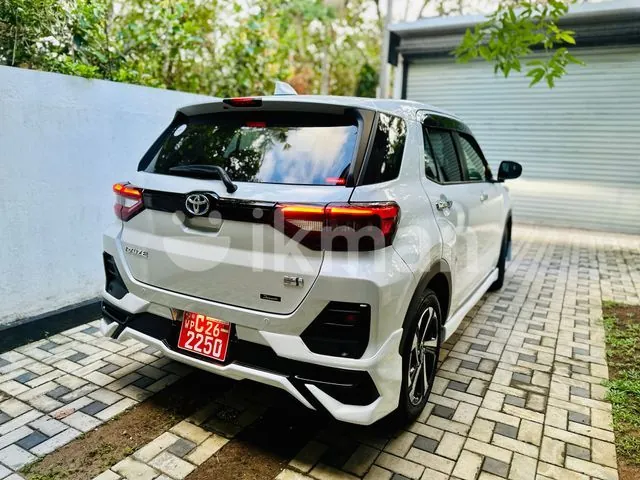 Toyota Raize 2025 photo 4