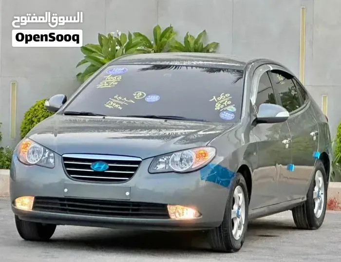 Hyundai Avante 2010 photo 2