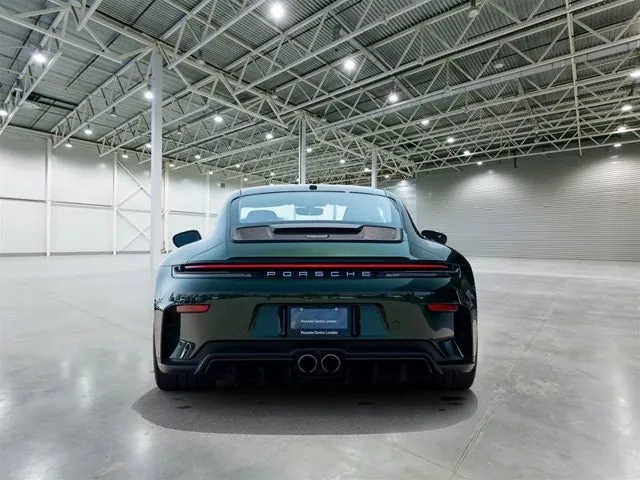 Porsche 911 2025 photo 5