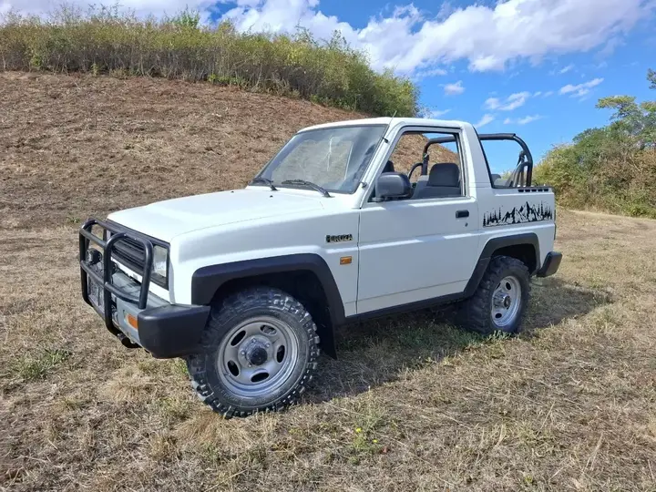 Daihatsu Feroza 1994 photo 2