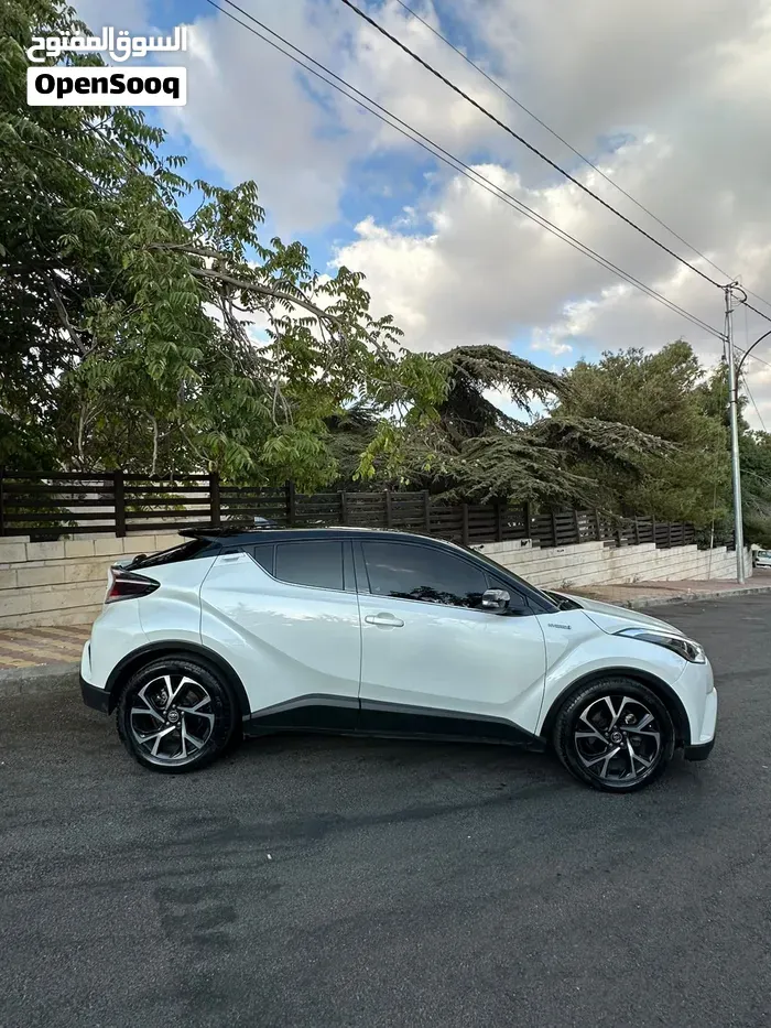 Toyota C-Hr 2019 photo 3