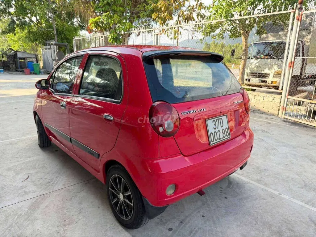 Chevrolet Spark Van 2012 photo 2