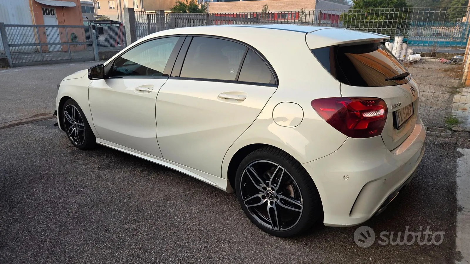 Mercedes-Benz A 180 2017 photo 4