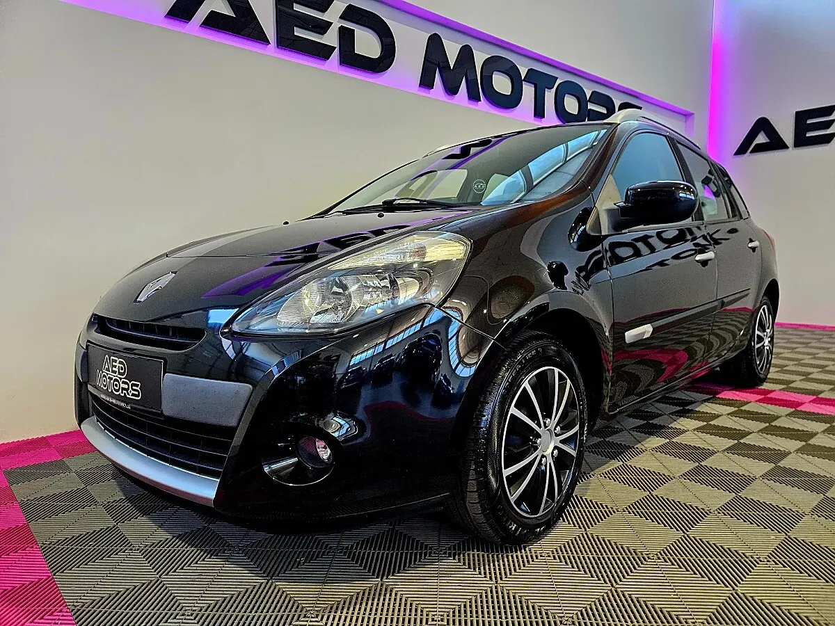 Renault Clio 2011 photo 2