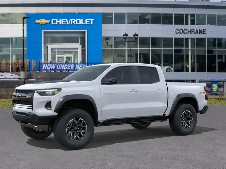Chevrolet Colorado 2026 photo 2