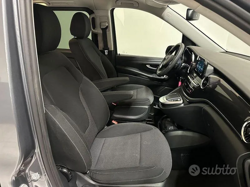 Mercedes-Benz V-Class 2022 photo 3