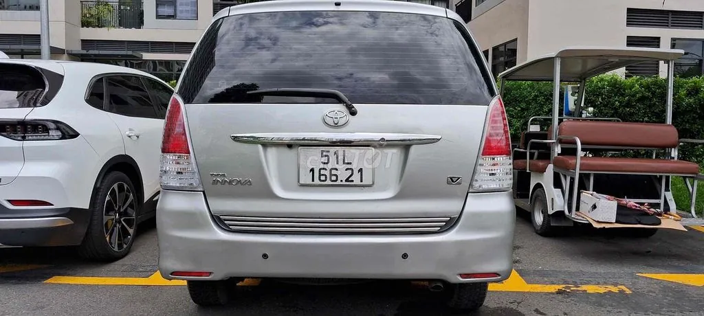 Toyota Innova 2009 photo 5