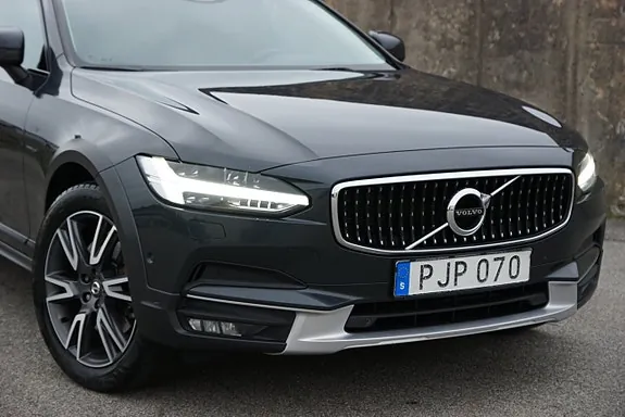 Volvo V90 Cross Country 2018 photo 3