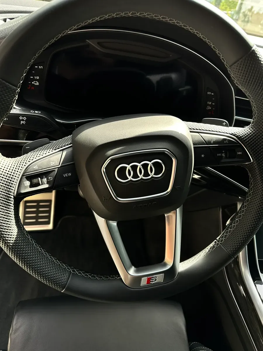 Audi Q8 2025 photo 3