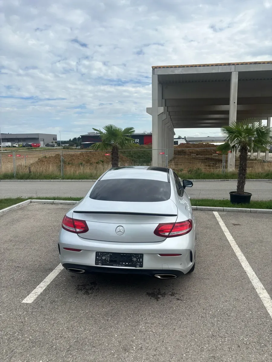 Mercedes-Benz C-Class 2018 photo 3