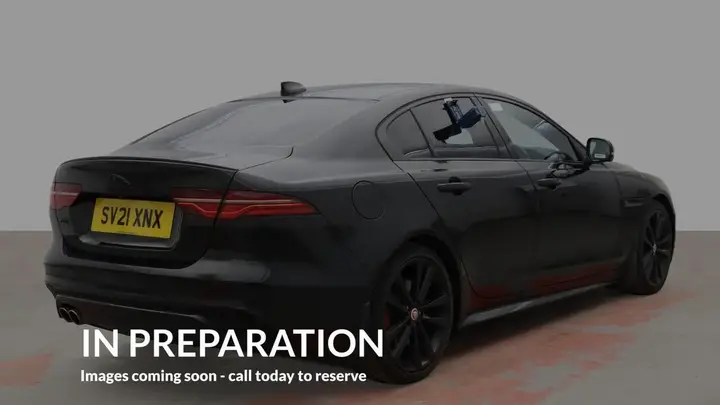 Jaguar Xe 2021 photo 4
