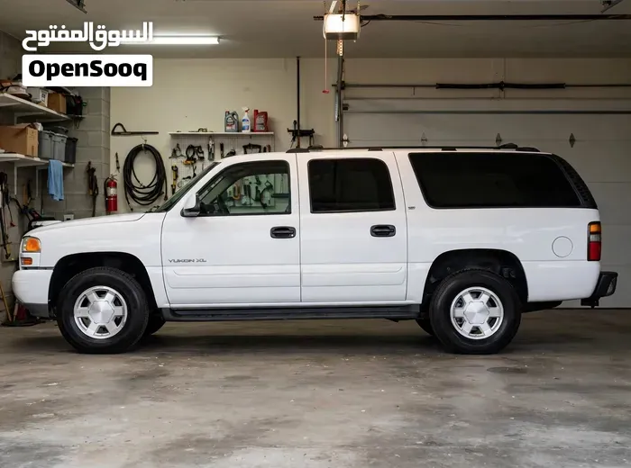 GMC Yukon 2000 photo 3